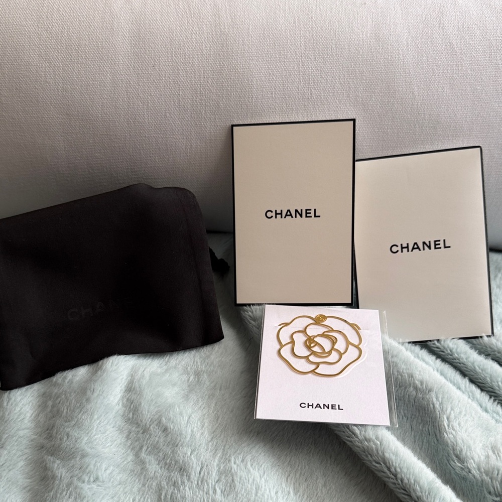 CHANEL Gold Floral Bookmark